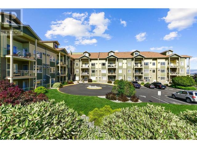 106 - 2120 Shannon Ridge Drive, Condo with 2 bedrooms, 2 bathrooms and null parking in West Kelowna BC | Image 5