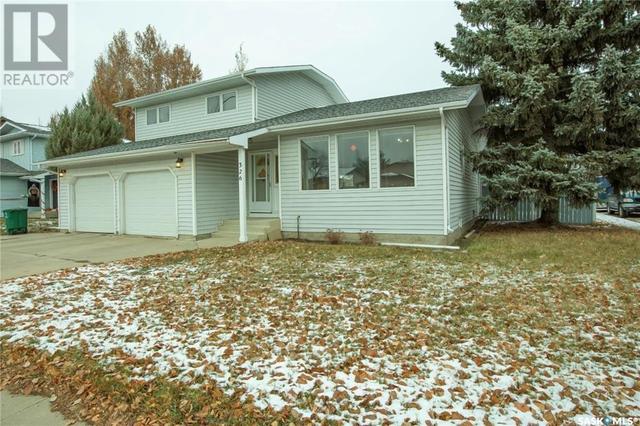 326 Jan Crescent, House detached with 4 bedrooms, 4 bathrooms and null parking in Saskatoon SK | Image 2