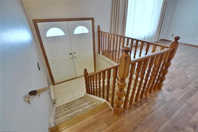 78 White Birch Way, House detached with 4 bedrooms, 2 bathrooms and 8 parking in Wasaga Beach ON | Image 5
