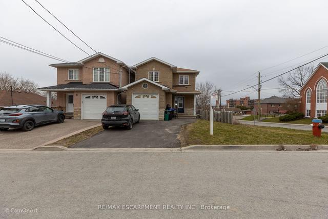 82 James St, House attached with 3 bedrooms, 3 bathrooms and 3 parking in Bradford West Gwillimbury ON | Image 1