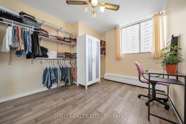 305 - 330 Dixon Rd, Condo with 2 bedrooms, 1 bathrooms and 1 parking in Toronto ON | Image 9