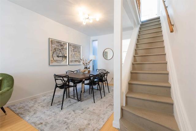 28 Kensington Pl, House attached with 3 bedrooms, 1 bathrooms and 0 parking in Toronto ON | Image 25