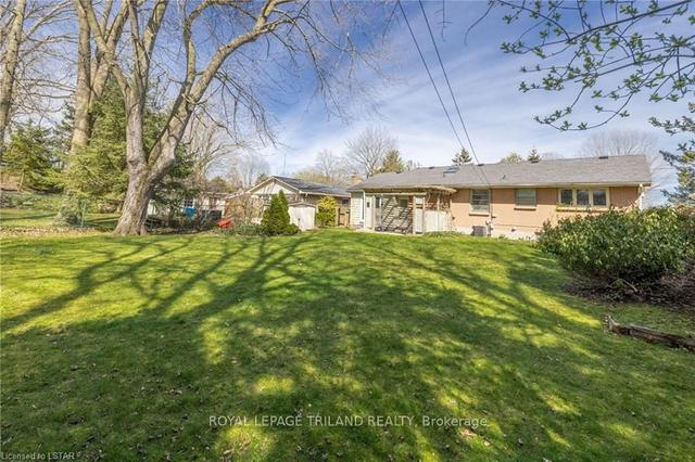 1378 Collingwood Ave, House detached with 2 bedrooms, 2 bathrooms and 4 parking in London ON | Image 30