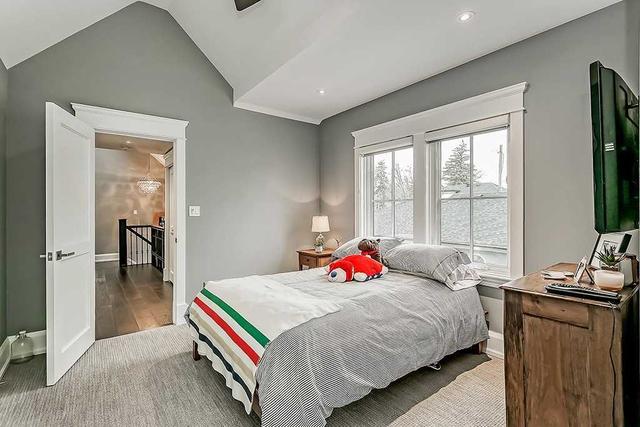 257 Randall St, House detached with 3 bedrooms, 3 bathrooms and 7 parking in Oakville ON | Image 22