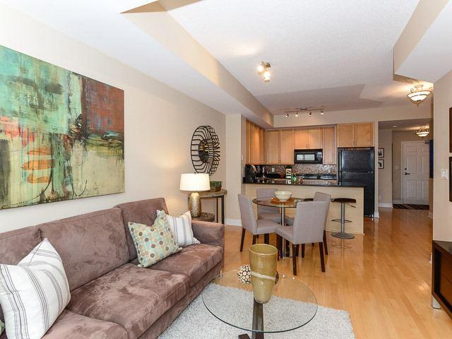 lph 7 - 245 Davisville Ave, Condo with 1 bedrooms, 1 bathrooms and 1 parking in Toronto ON | Image 5