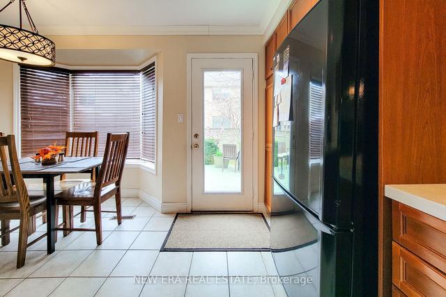 1529 Beaty Tr, House detached with 3 bedrooms, 4 bathrooms and 2 parking in Milton ON | Image 13
