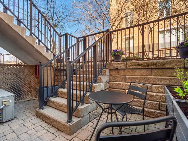 605 - 38 Western Battery Rd, Townhouse with 1 bedrooms, 1 bathrooms and 1 parking in Toronto ON | Image 7