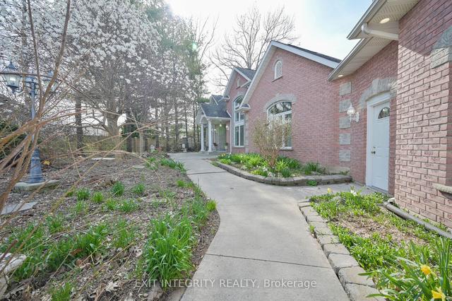 5715 Magnolia Dr, House detached with 3 bedrooms, 3 bathrooms and 6 parking in Niagara Falls ON | Image 40