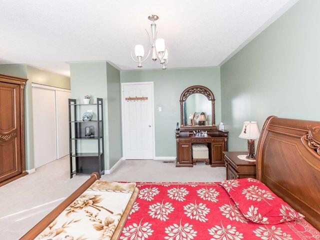 18 Garibaldi Dr, House semidetached with 3 bedrooms, 3 bathrooms and 3 parking in Brampton ON | Image 7