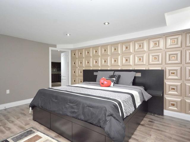 112 Stoneylake Ave, House detached with 3 bedrooms, 4 bathrooms and 6 parking in Brampton ON | Image 28