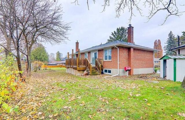 16 Donewen Crt, House detached with 3 bedrooms, 2 bathrooms and 1 parking in Toronto ON | Image 12