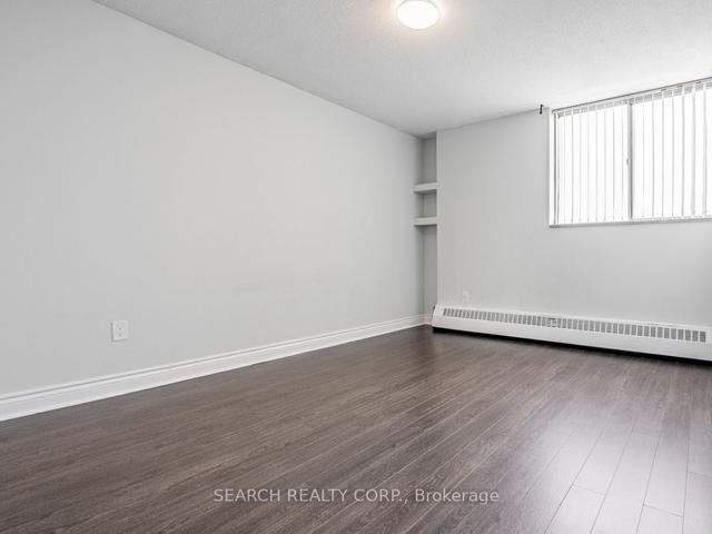 2006 - 330 Dixon Rd, Condo with 2 bedrooms, 1 bathrooms and 1 parking in Toronto ON | Image 10