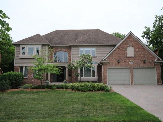 1103 Crofton Way, House detached with 4 bedrooms, 4 bathrooms and 6 parking in Burlington ON | Image 1