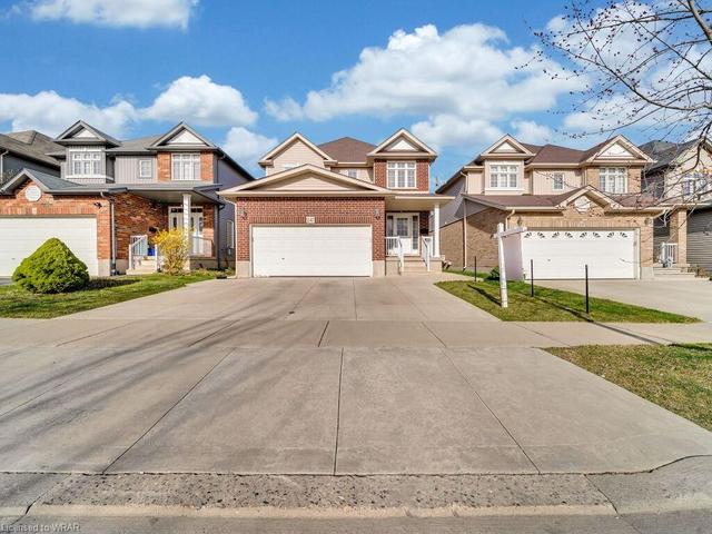 247 Lemon Grass Crescent, House detached with 5 bedrooms, 3 bathrooms and 5 parking in Kitchener ON | Image 1