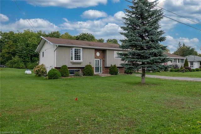 15 Dunn Street, House detached with 3 bedrooms, 1 bathrooms and 4 parking in Kawartha Lakes ON | Image 18