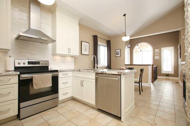 8 Villandry Cres, House detached with 3 bedrooms, 3 bathrooms and 5 parking in Vaughan ON | Image 19