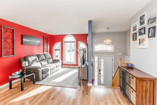 54 Leslie Ave, House detached with 2 bedrooms, 2 bathrooms and 5 parking in Barrie ON | Image 38