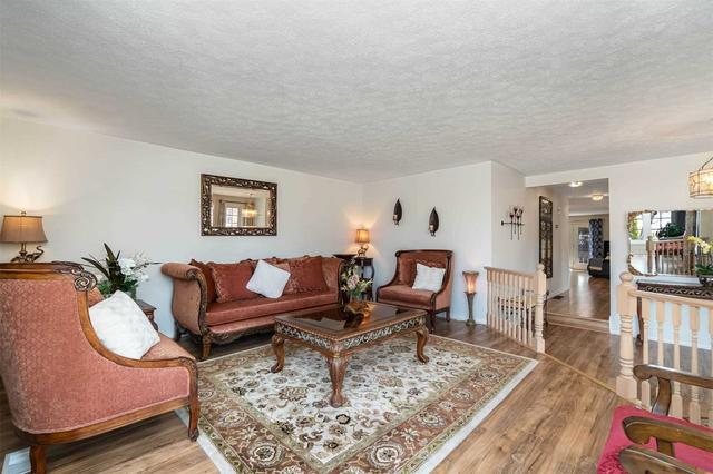 80 Gloucester Terr, House detached with 3 bedrooms, 4 bathrooms and 6 parking in Goderich ON | Image 2