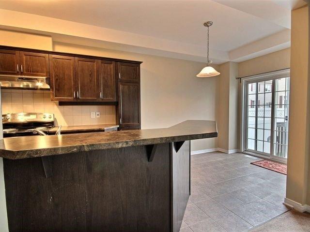 505 Rannoch Private, House attached with 3 bedrooms, 3 bathrooms and 1 parking in Ottawa ON | Image 3