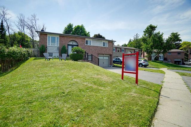 31 Rosalynne Ave, House detached with 3 bedrooms, 2 bathrooms and 5 parking in Clarington ON | Image 23
