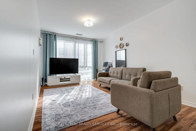 218 - 10 Gateway Blvd, Condo with 2 bedrooms, 2 bathrooms and 1 parking in Toronto ON | Image 10