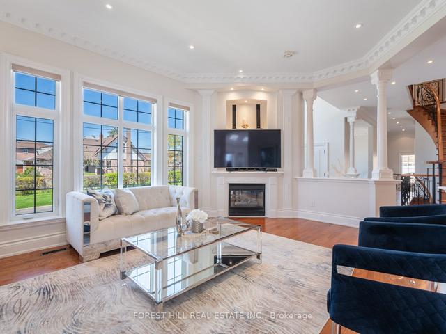 18 Highland Hill, House detached with 4 bedrooms, 5 bathrooms and 4 parking in Toronto ON | Image 36