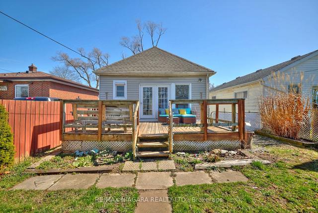 44 Churchill St, House detached with 3 bedrooms, 1 bathrooms and 4 parking in St. Catharines ON | Image 10