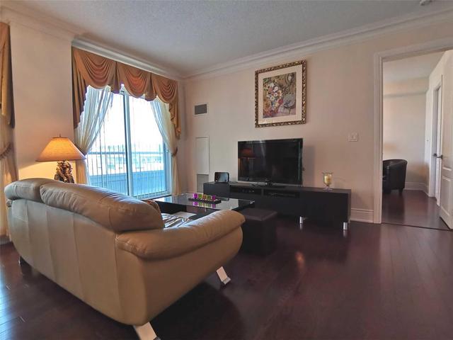 Lph8 - 60 South Town Centre Blvd, Condo with 2 bedrooms, 2 bathrooms and 1 parking in Markham ON | Image 7