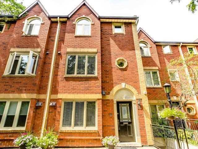 Th 10 - 18 Doncrest Rd, Townhouse with 2 bedrooms, 3 bathrooms and 1 parking in Toronto ON | Image 1