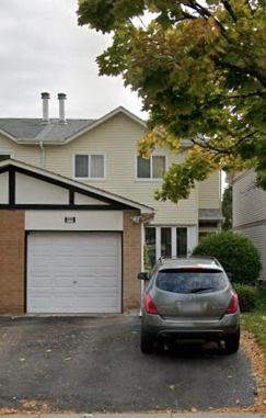 99 Pondtail Dr, House semidetached with 3 bedrooms, 3 bathrooms and 3 parking in Toronto ON | Card Image