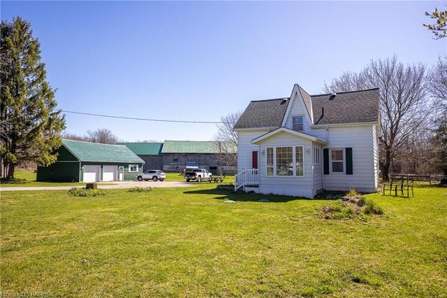 719156 Highway 6, House detached with 2 bedrooms, 1 bathrooms and 12 parking in Georgian Bluffs ON | Image 1