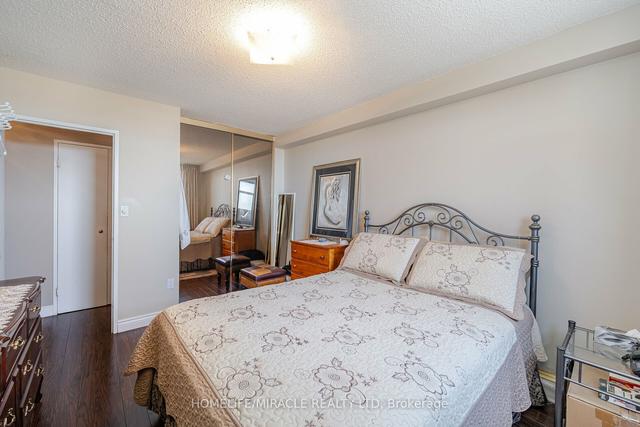 809 - 335 Driftwood Ave, Condo with 2 bedrooms, 1 bathrooms and 1 parking in Toronto ON | Image 3