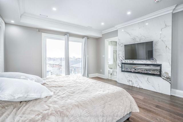 83 Floral Pkwy, House detached with 4 bedrooms, 7 bathrooms and 7 parking in Toronto ON | Image 13