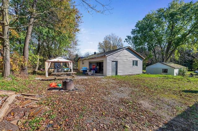 2454 Highway 24 Rd, House detached with 2 bedrooms, 1 bathrooms and 9 parking in Norfolk County ON | Image 16