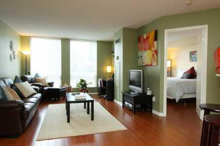 1002 - 25 Grenville St, Condo with 1 bedrooms, 1 bathrooms and 1 parking in Toronto ON | Image 4