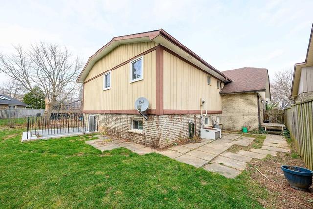 2398 Cavendish Dr, House detached with 3 bedrooms, 3 bathrooms and 4 parking in Burlington ON | Image 28