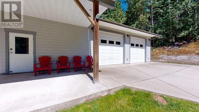 1356 Roberts Creek Road, House detached with 3 bedrooms, 3 bathrooms and 9 parking in Sunshine Coast D BC | Image 33