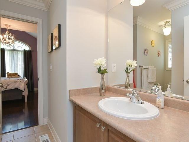 220 Innville Cres, House detached with 4 bedrooms, 5 bathrooms and 6 parking in Oakville ON | Image 22