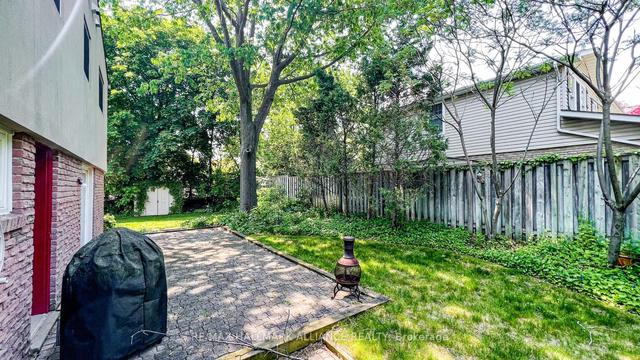 2257 Devon Rd, House detached with 4 bedrooms, 3 bathrooms and 4 parking in Oakville ON | Image 35
