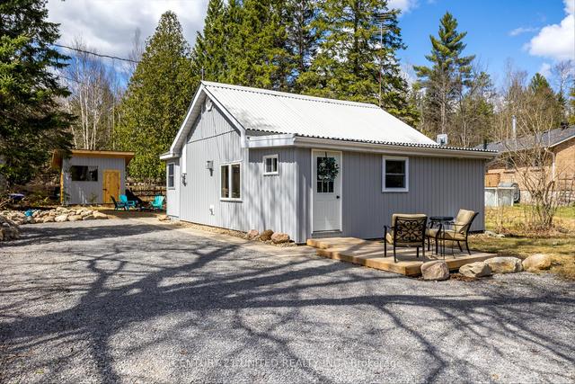 8186 Hwy 28, House detached with 2 bedrooms, 1 bathrooms and 4 parking in North Kawartha ON | Image 12