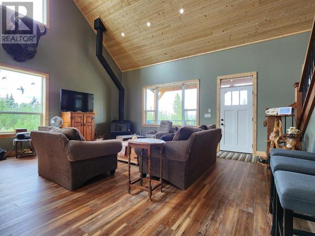 3630 Sharptail Road, House detached with 2 bedrooms, 2 bathrooms and null parking in Thompson Nicola E (Bonaparte Plateau) BC | Image 10