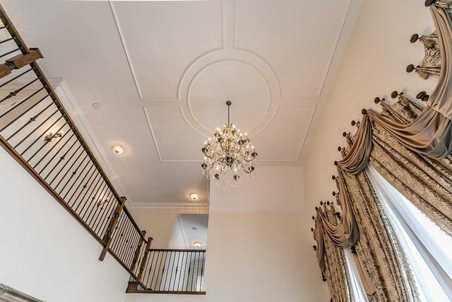 115 Stallions Crt, House detached with 6 bedrooms, 8 bathrooms and 13 parking in Vaughan ON | Image 4