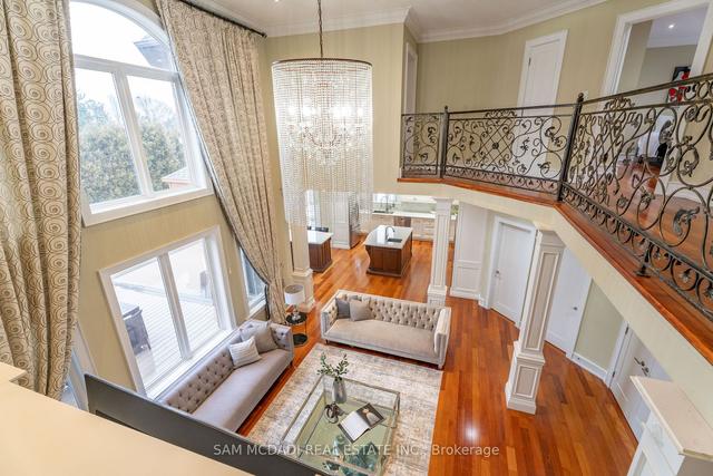2489 Olinda Crt, House detached with 4 bedrooms, 6 bathrooms and 15 parking in Mississauga ON | Image 4