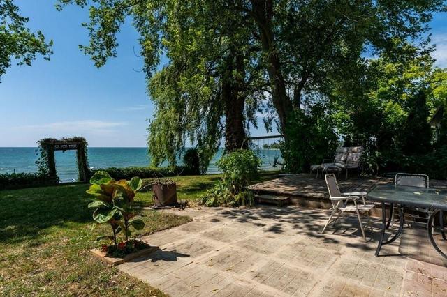 2592 Lakeshore Road, House detached with 4 bedrooms, 1 bathrooms and 4 parking in Haldimand County ON | Image 4