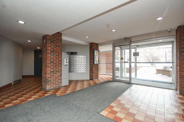 308c - 2041 Arrowsmith Drive, Condo with 2 bedrooms, 1 bathrooms and 1 parking in Ottawa ON | Image 4