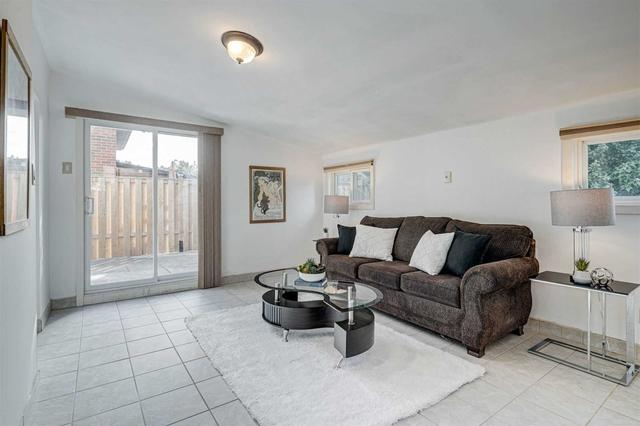 21 Virginia Crt, House detached with 3 bedrooms, 2 bathrooms and 5 parking in Hamilton ON | Image 15