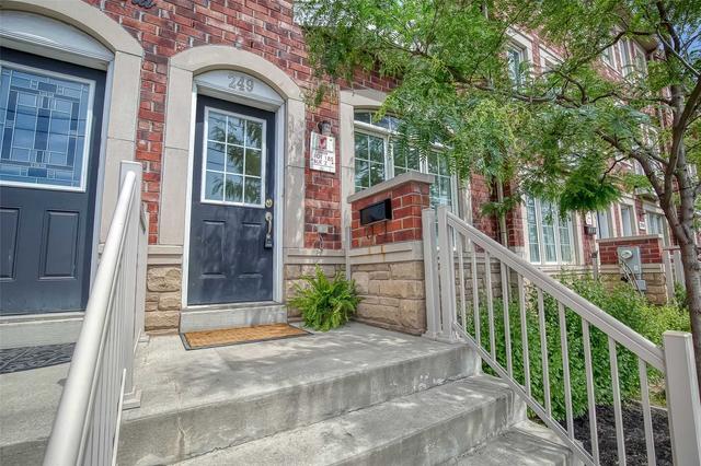 249 Torbarrie Rd, House attached with 3 bedrooms, 3 bathrooms and 1 parking in Toronto ON | Image 12