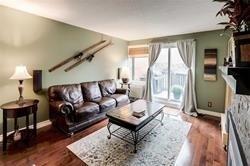 584 Wellington St W, Townhouse with 3 bedrooms, 2 bathrooms and 1 parking in Toronto ON | Image 4