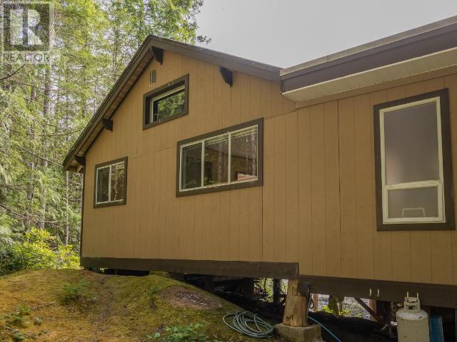 9302 Powell Lake, House detached with 3 bedrooms, 1 bathrooms and null parking in Powell River B BC | Image 46