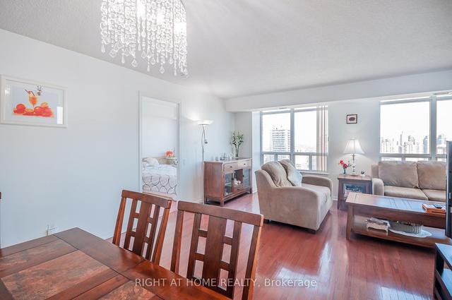 2703 - 33 Empress Ave, Condo with 2 bedrooms, 2 bathrooms and 1 parking in Toronto ON | Image 7